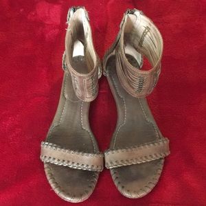 Frye Zipper Back Ankle Cuff Sandals Sz 8M